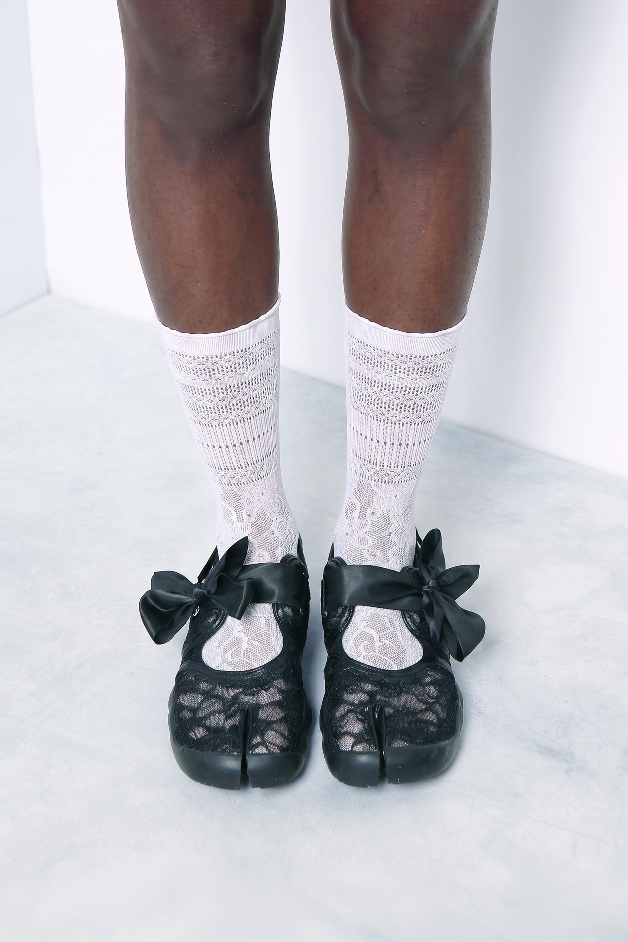 Lace Tabi Crew Socks - White