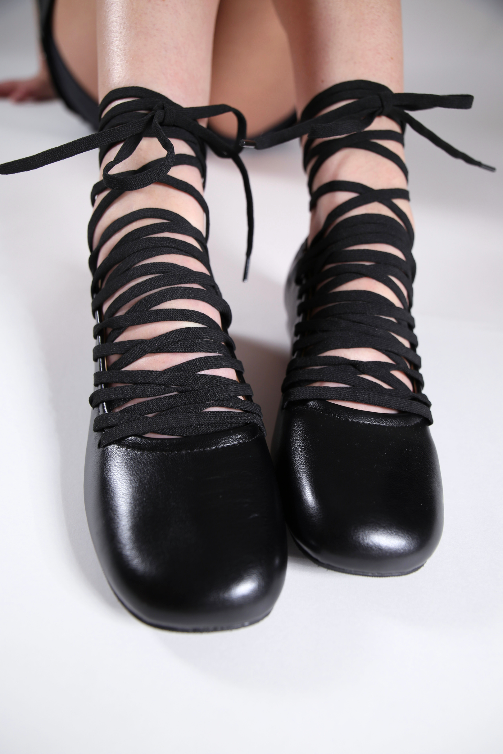 Arachnid Flats - Black