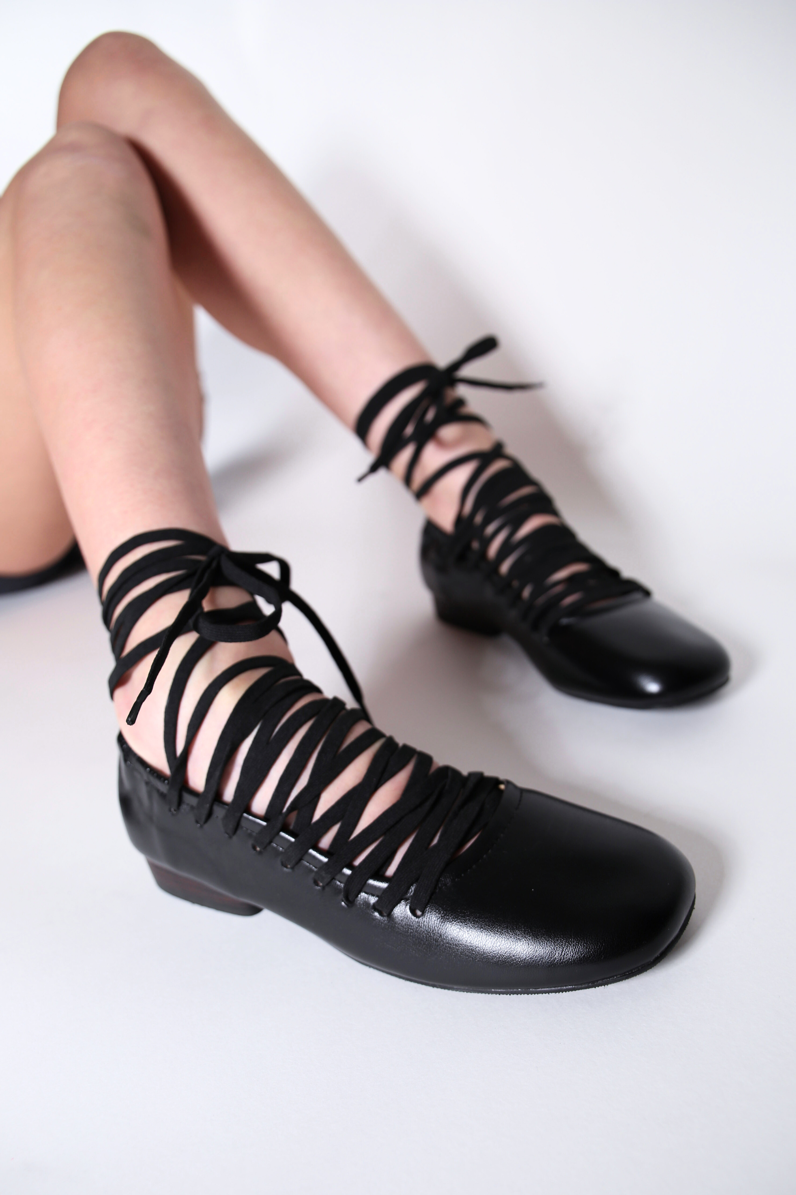 Arachnid Flats - Black