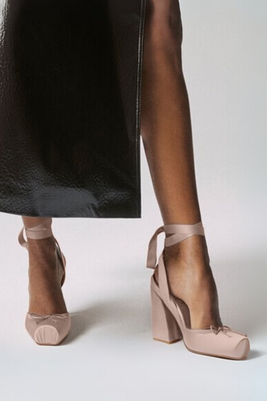Pavlova Platforms - Nude